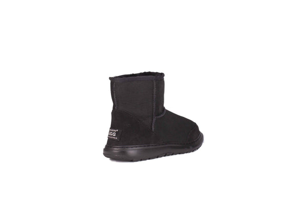 Active Mini Short Boot - SHEARERS UGG
