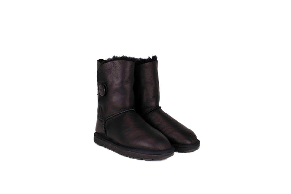 Short Leather Button - SHEARERS UGG